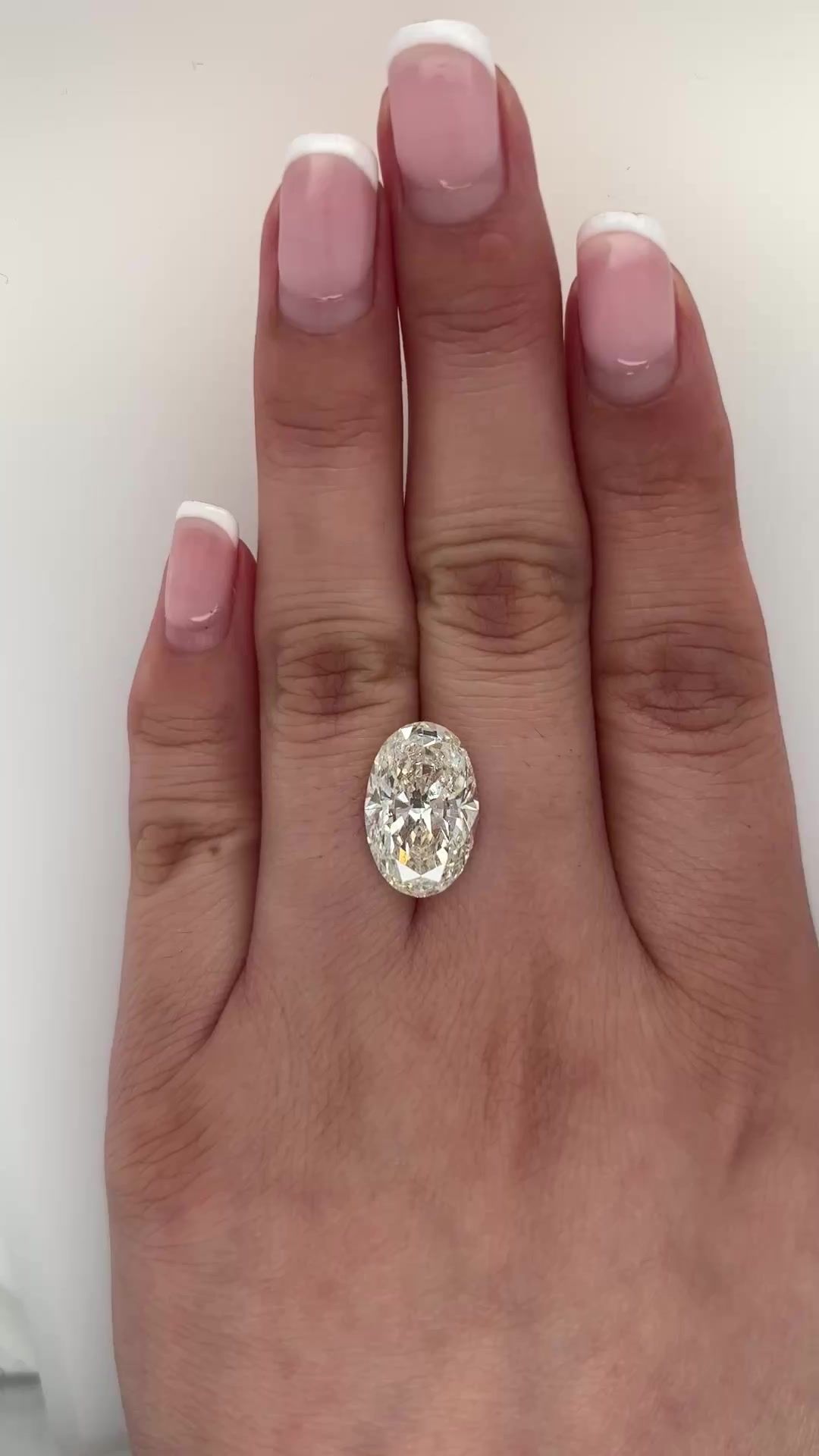 7.01 Carat I-SI2 Oval Cut Diamond