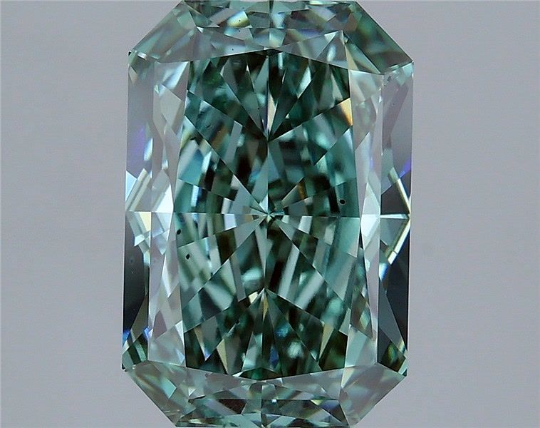 3.02 Carat Radiant Cut Fancy Green