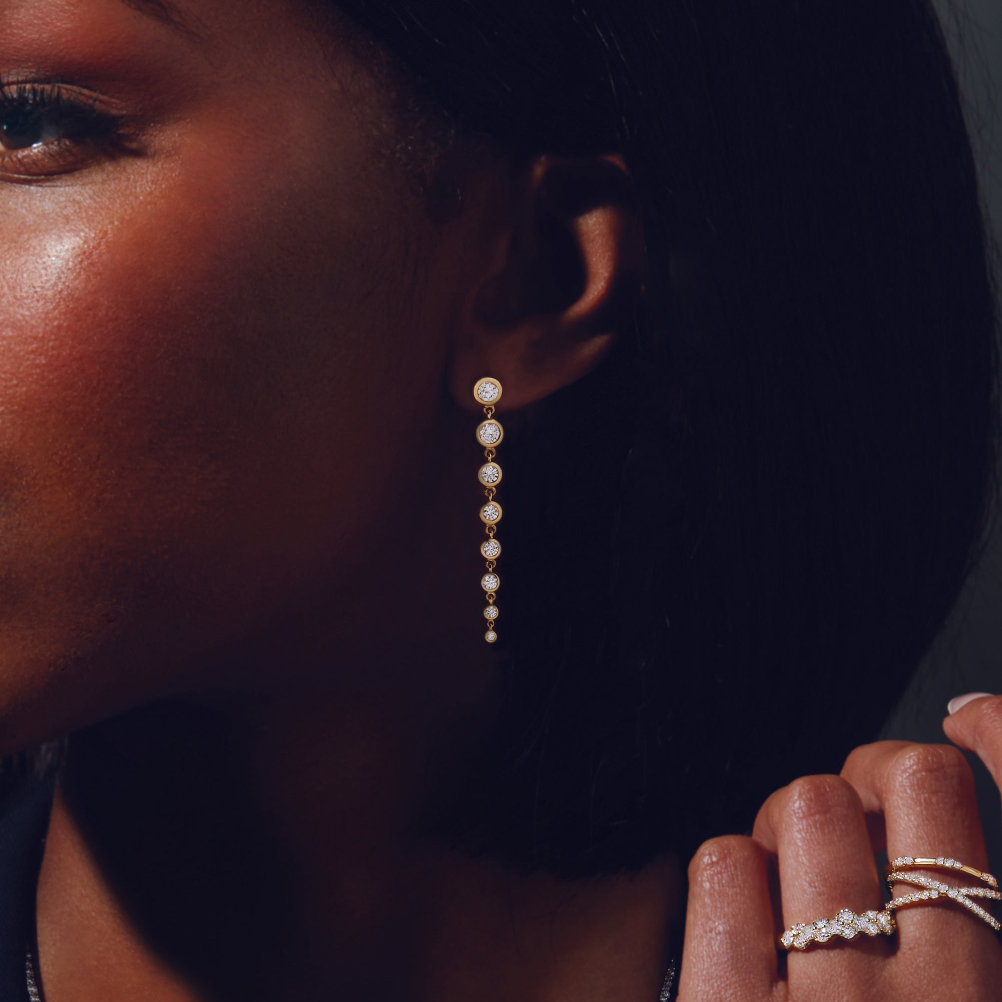 Graduated Diamond Drop Earrings-VIRABYANI