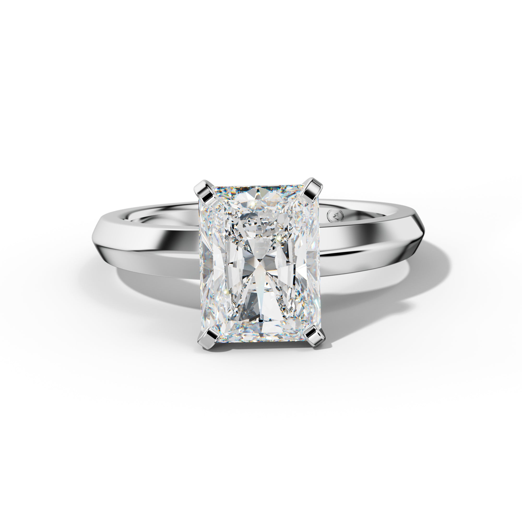 Nia Round Diamond Engagement Ring