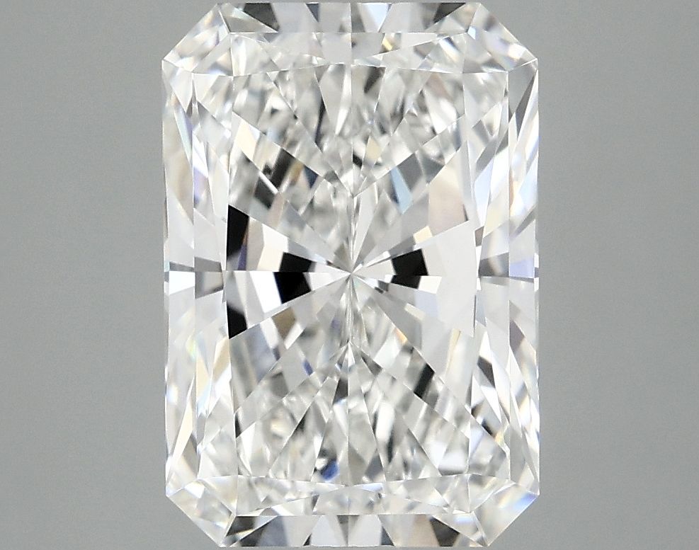 3.86 Carat E-VVS2 Radiant Lab Diamond