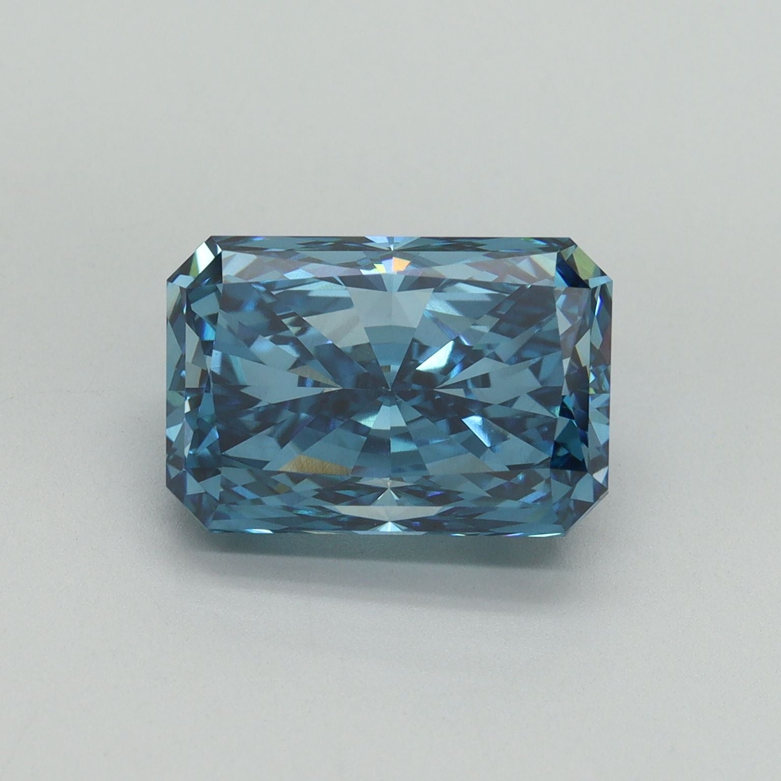 5.19 Carat Radiant Cut Fancy Blue