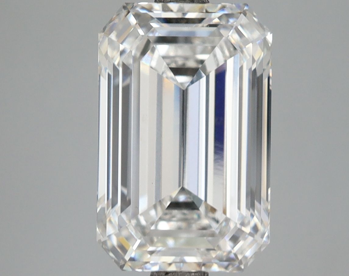 4.55 Carat E-VVS2 Emerald Lab Diamond