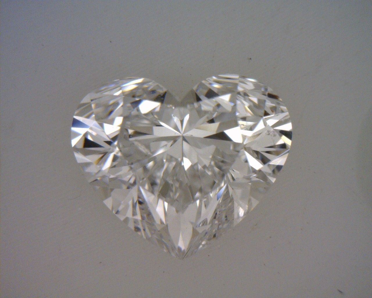 0.80 Carat D-SI1 Heart Cut Diamond
