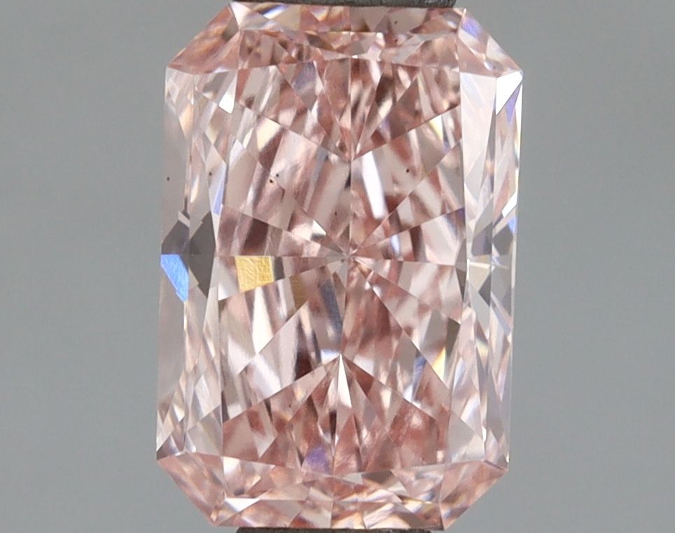 0.92 Carat Radiant Cut Fancy Pink