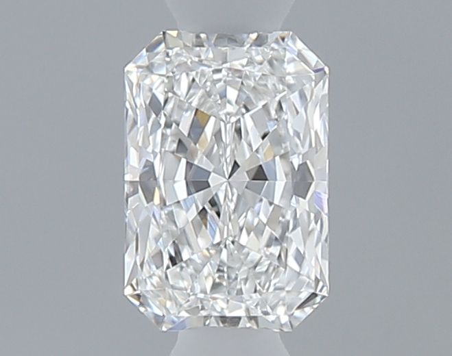 0.30 Carat E-VVS2 Radiant Cut Diamond