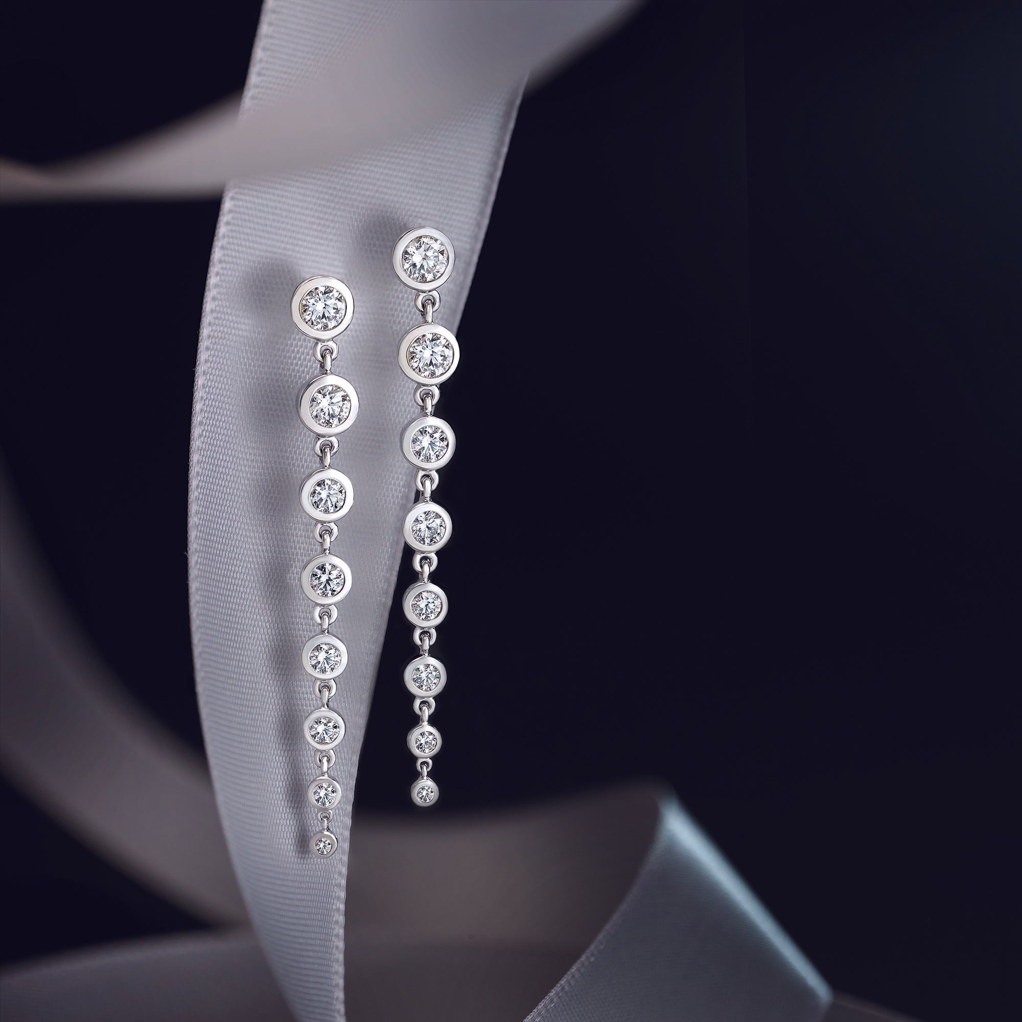 Graduated Diamond Drop Earrings-VIRABYANI
