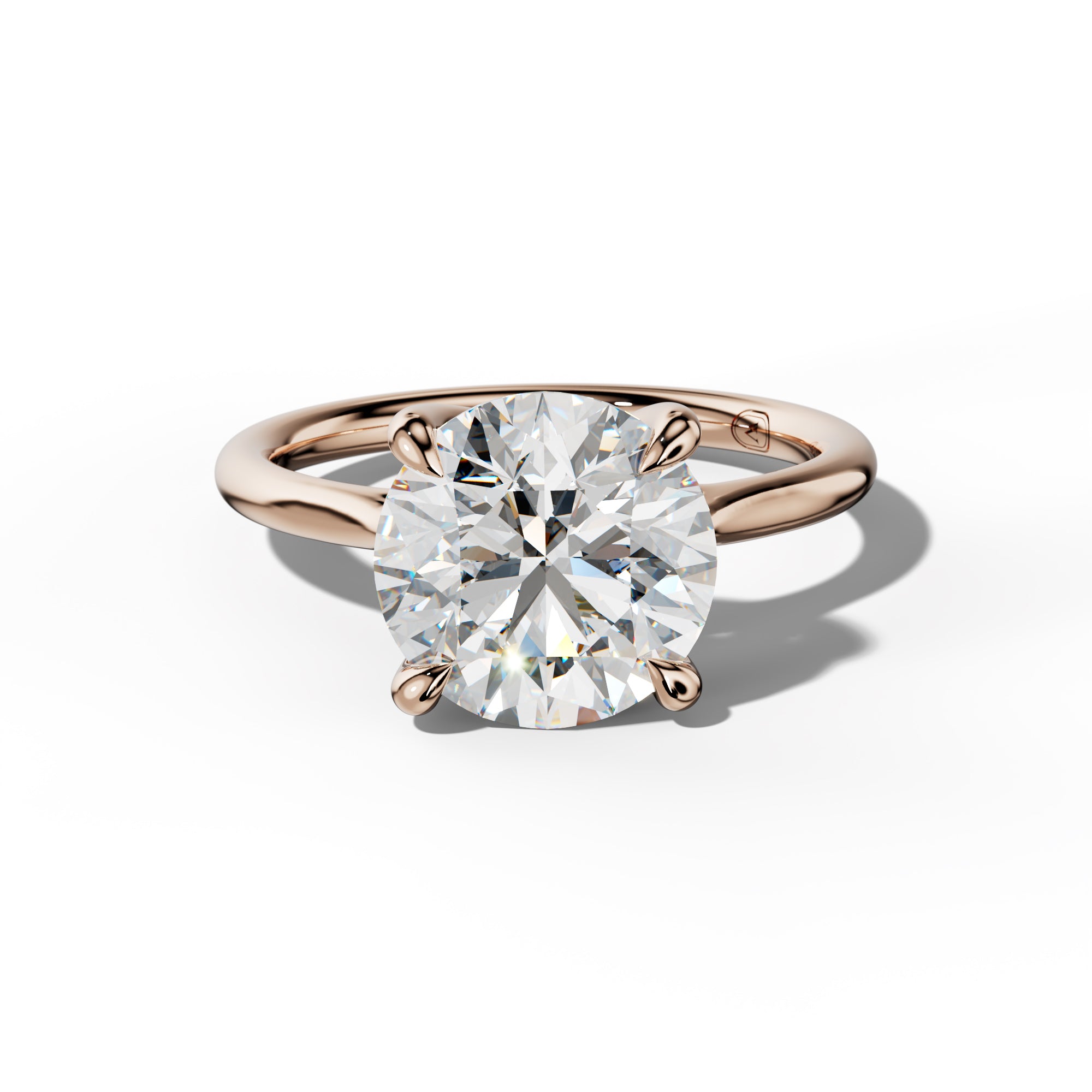 Yuna Round Diamond Engagement Ring