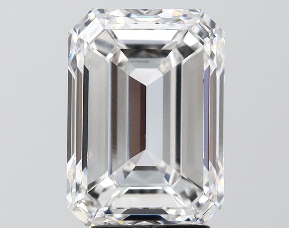 4.48 Carat D-VVS2 Emerald Lab Diamond