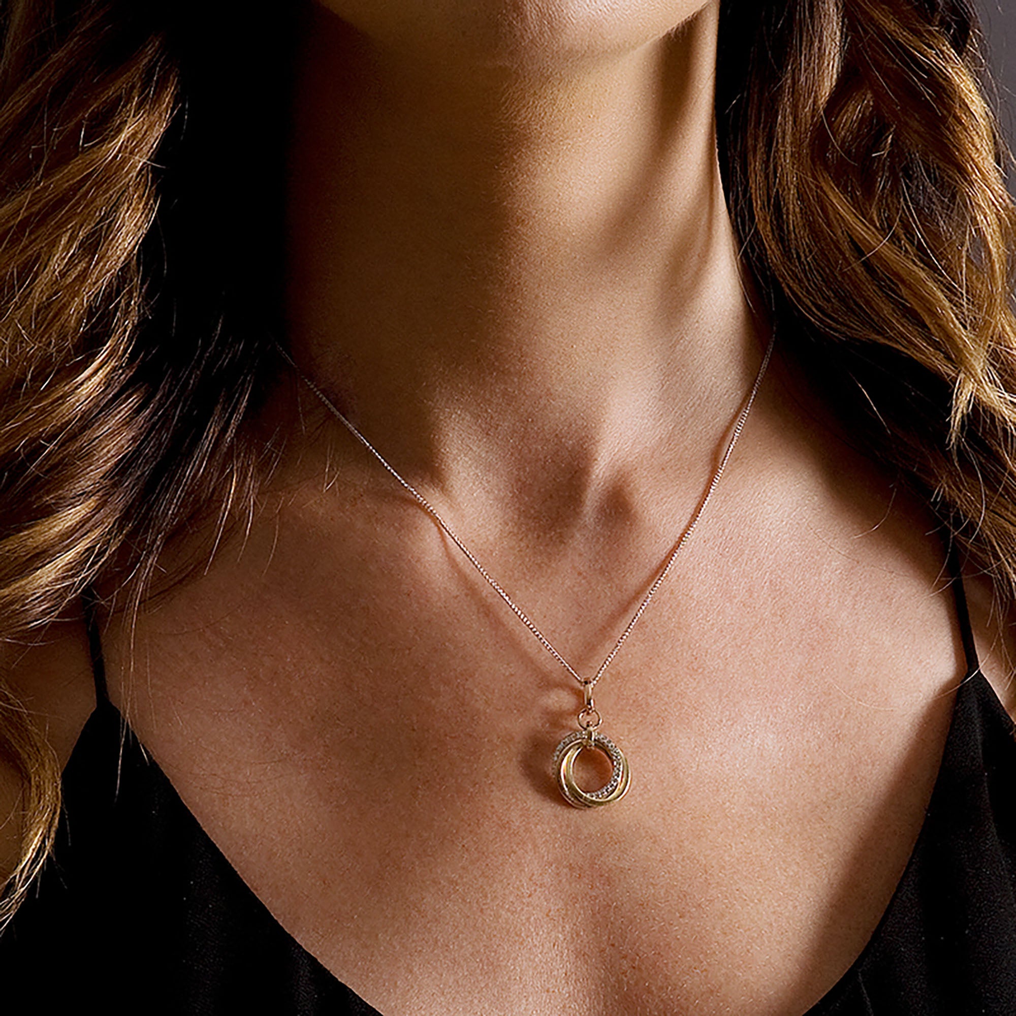 14K Multi-Tone Gold Diamond Interlocking Circle Necklace Pendant-VIRABYANI