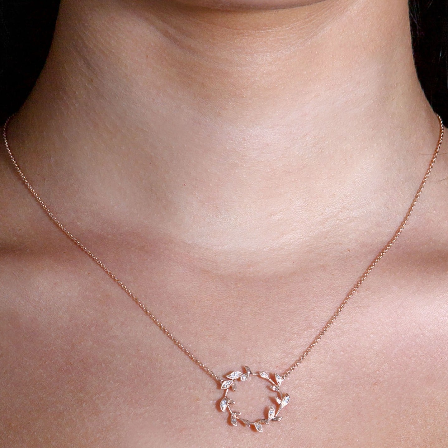 Milgrain Leaf Circle Diamond Necklace Pendant-VIRABYANI