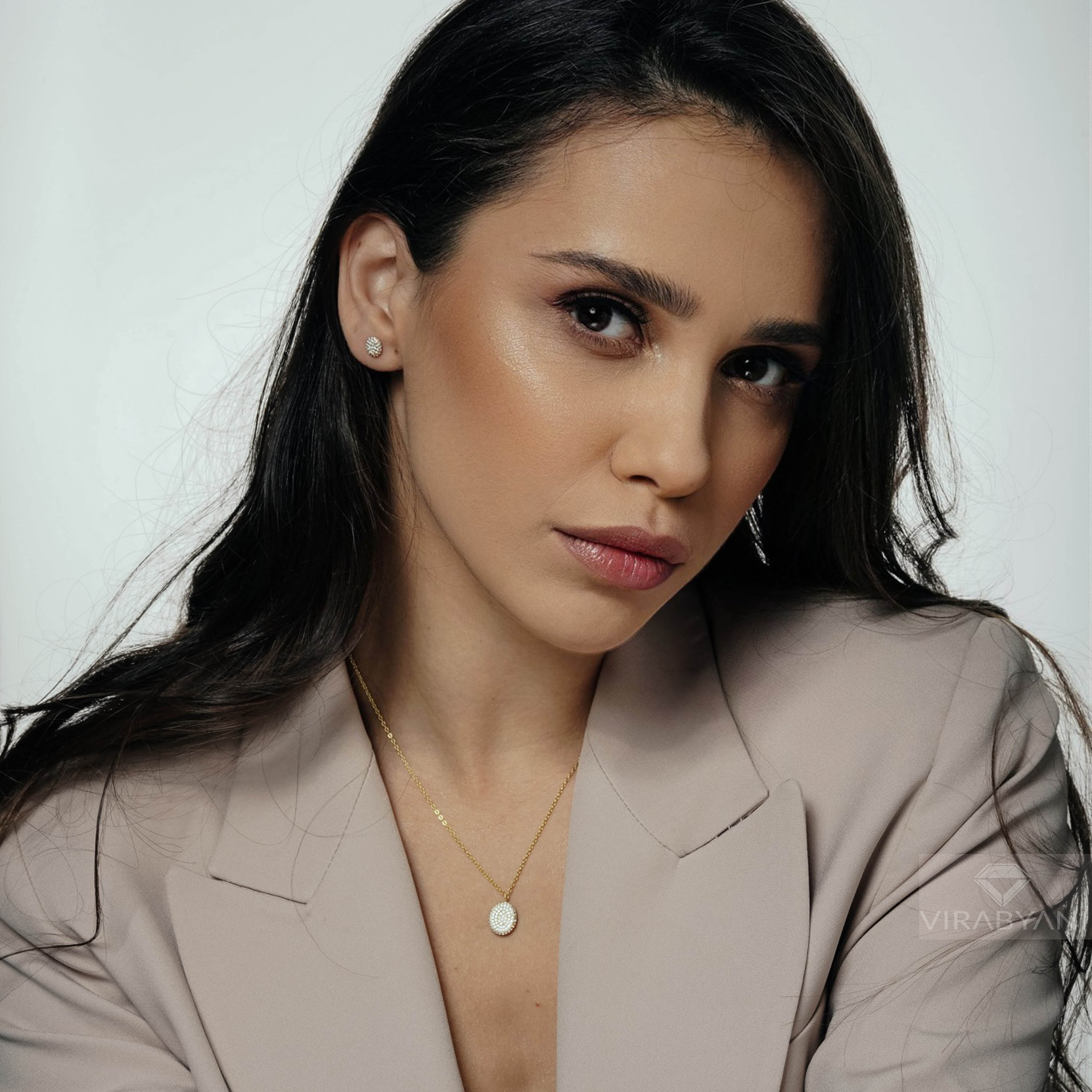 Double Sided Diamond & Sapphire Oval Shaped AMoré Pavé Necklace-VIRABYANI